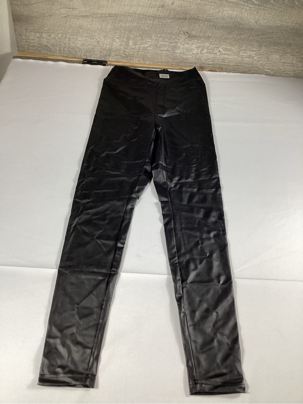 Aerie Offline Real Luxe Faux Leather High-Rise Leggings Black Size M new